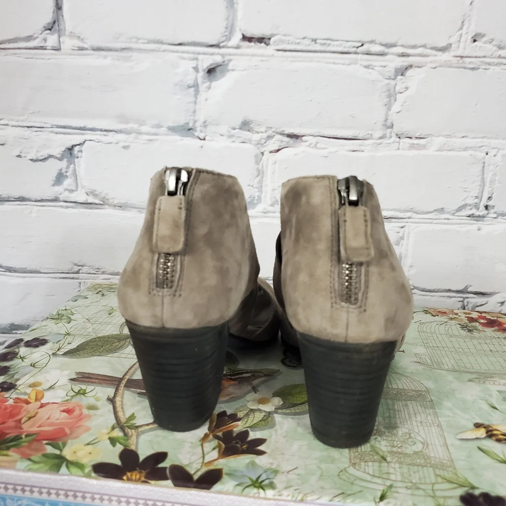 Eileen Mary Twist-Front Suede Pump - Picture 6 of 7
